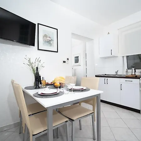 Near The Waterfront 08