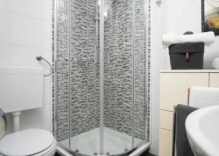 Near The Waterfront 08 Рабац